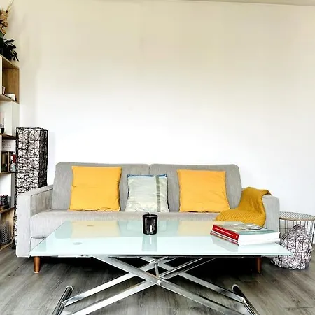 Stadium View - De 2 Pieces Appartement *